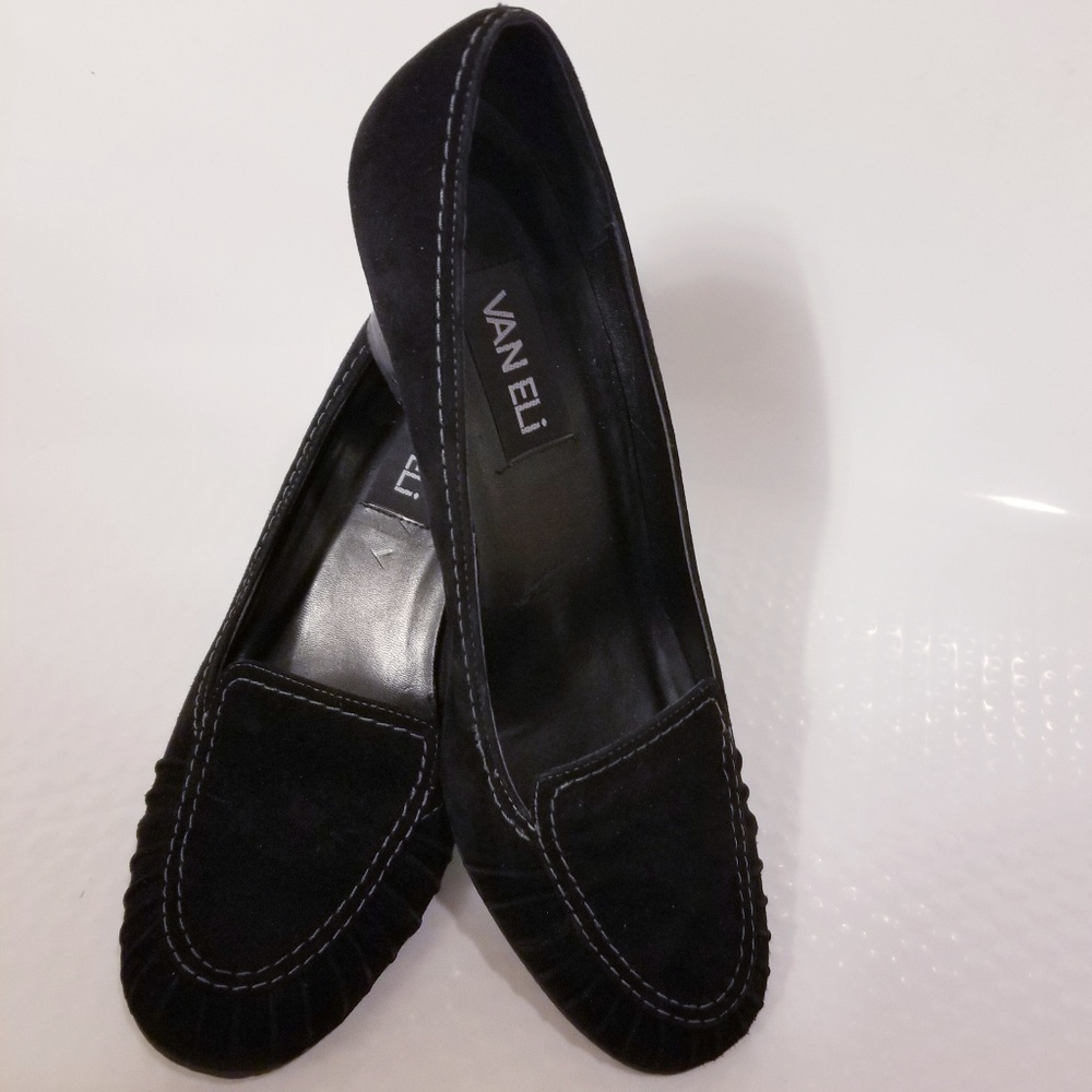 EUC Van Eli Black Wedge Heel